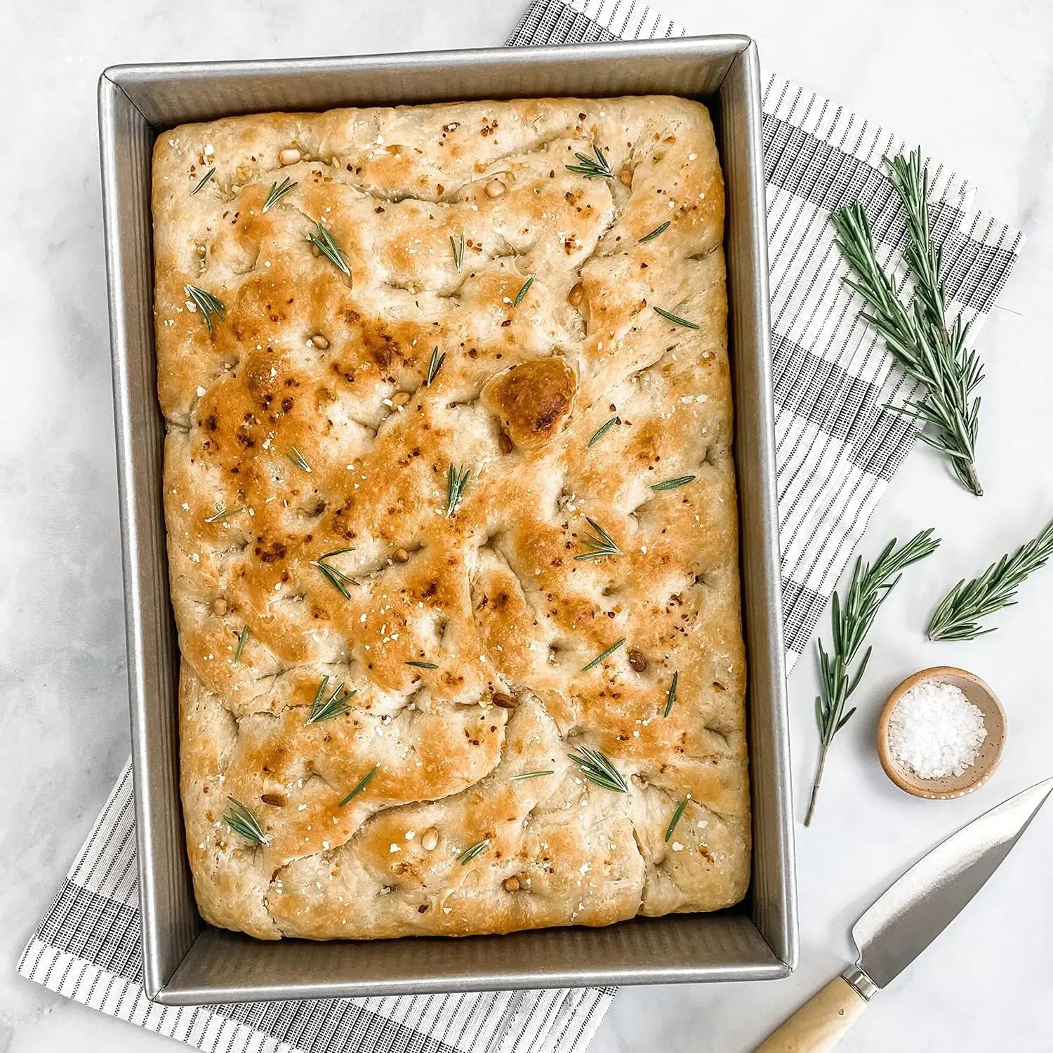 Bakeware 9 x 13 Inch Rectangular Cake Pan with Nonstick Quick Release Coating, Aluminized Steel